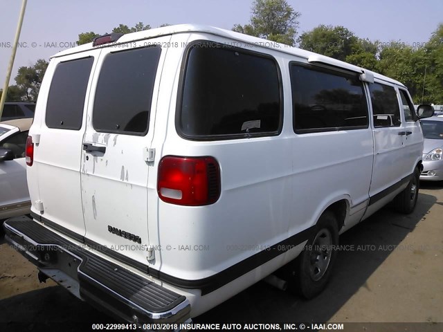 2B5WB35Z8WK112090 - 1998 DODGE RAM WAGON B3500 WHITE photo 4