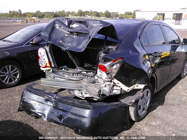 1G1JA5SH5D4128050 - 2013 CHEVROLET SONIC LS GRAY photo 6