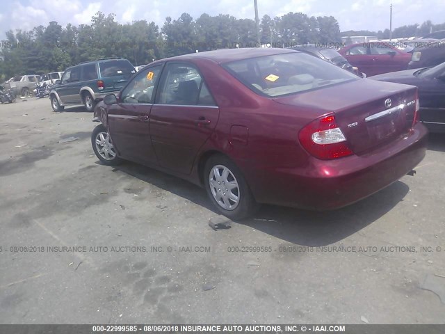 JTDBE32K530180753 - 2003 TOYOTA CAMRY LE/XLE RED photo 3