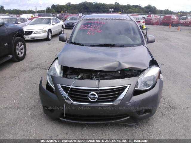 3N1CN7APXCL857021 - 2012 NISSAN VERSA S/SV/SL GRAY photo 6