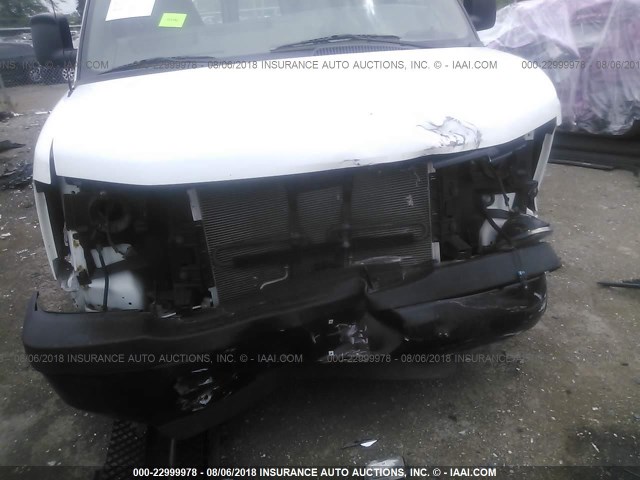 1GCWGBFF1G1129656 - 2016 CHEVROLET EXPRESS G2500  Ақ фото 6