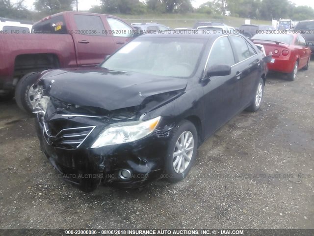 4T4BF3EK8BR173894 - 2011 TOYOTA CAMRY SE/LE/XLE შავი ფოტო 2