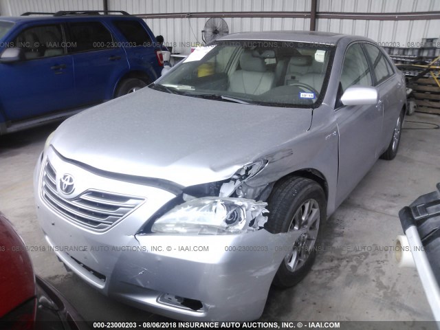 JTNBB46K473042565 - 2007 TOYOTA CAMRY NEW GENERAT HYBRID SILVER photo 2