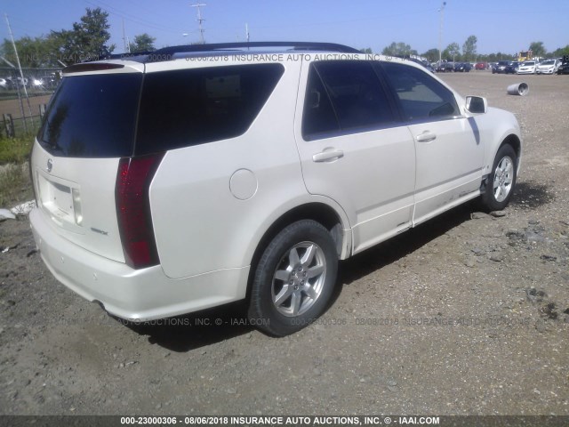 1GYEE637X60220980 - 2006 CADILLAC SRX WHITE photo 4