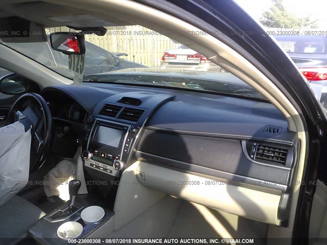 4T1BD1FK0CU035822 - 2012 TOYOTA CAMRY HYBRID/LE/XLE 黑色 照片 5