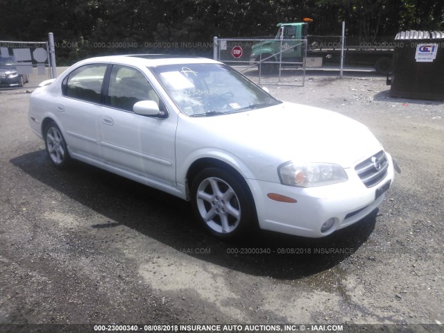 JN1DA31A22T321825 - 2002 NISSAN MAXIMA GLE/SE WHITE photo 1