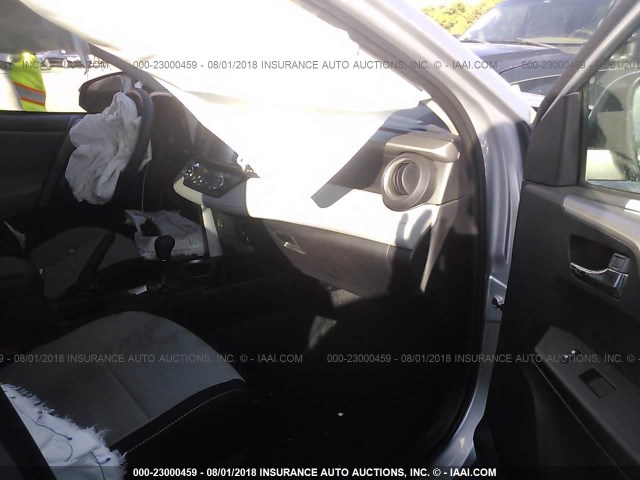 2T3WFREV6JW473772 - 2018 TOYOTA RAV4 ADVENTURE/XLE Gümüş foto 5