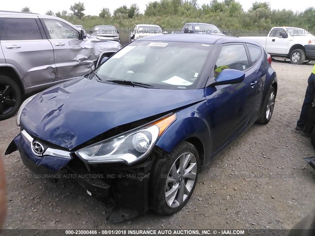 KMHTC6AD7HU306055 - 2017 HYUNDAI VELOSTER BLUE photo 2