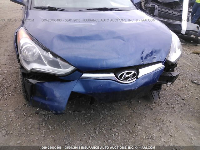 KMHTC6AD7HU306055 - 2017 HYUNDAI VELOSTER BLUE photo 6