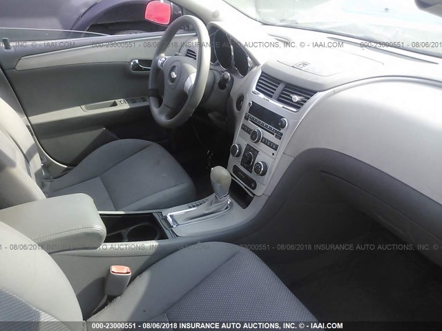 1G1ZG57B384266245 - 2008 CHEVROLET MALIBU LS ნაცრისფერი ფოტო 5