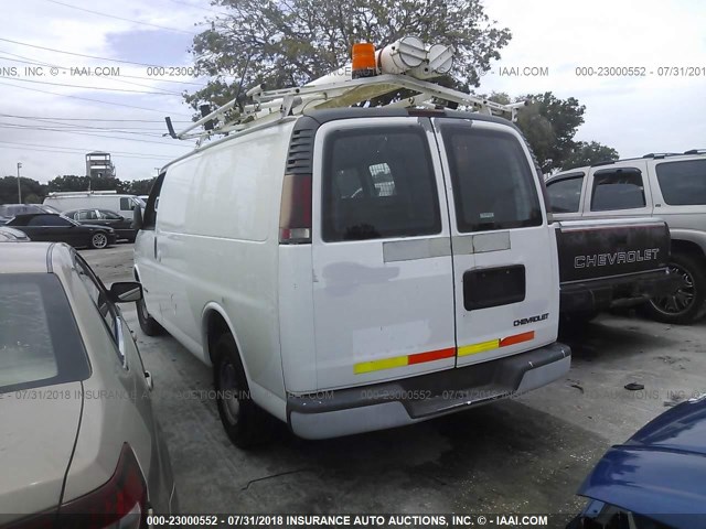 1GCFG25W5Y1167815 - 2000 CHEVROLET EXPRESS G2500  WHITE photo 3