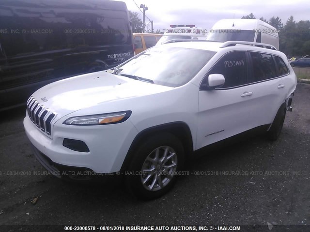 1C4PJMCB0JD562832 - 2018 JEEP CHEROKEE LATITUDE Beyaz fotoğraf 2