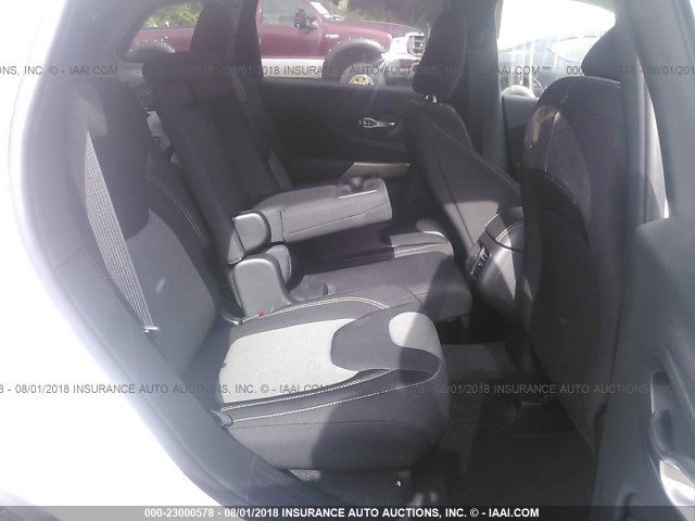 1C4PJMCB0JD562832 - 2018 JEEP CHEROKEE LATITUDE Beyaz fotoğraf 8