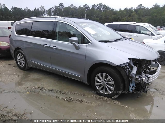 2C4RC1BG5JR141782 - 2018 CHRYSLER PACIFICA TOURING L GRAY photo 1