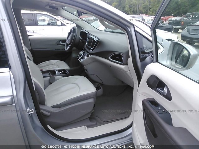 2C4RC1BG5JR141782 - 2018 CHRYSLER PACIFICA TOURING L ნაცრისფერი ფოტო 5