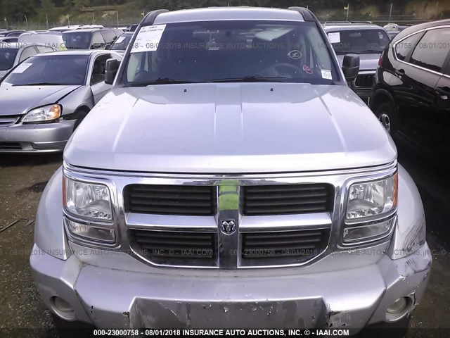 1D4PU2GKXBW535703 - 2011 DODGE NITRO SILVER photo 6
