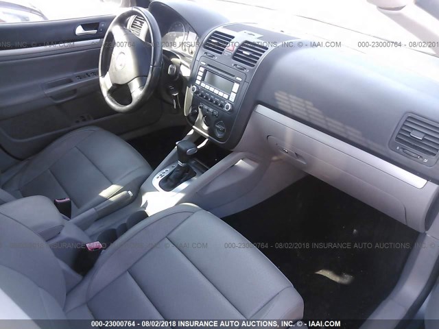 3VWRJ71K58M194477 - 2008 VOLKSWAGEN JETTA WOLFSBURG 灰色 照片 5