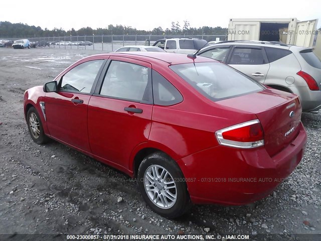 1FAHP35N28W156138 - 2008 FORD FOCUS SE/SEL/SES RED photo 3