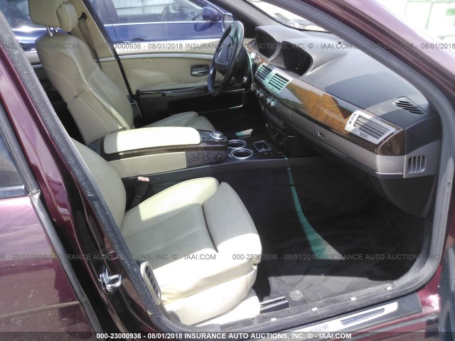 WBAHL83556DT03922 - 2006 BMW 750 I MAROON photo 5