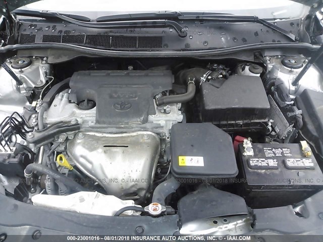 4T1BF1FK7HU369461 - 2017 TOYOTA CAMRY LE/XLE/SE/XSE SILVER photo 10