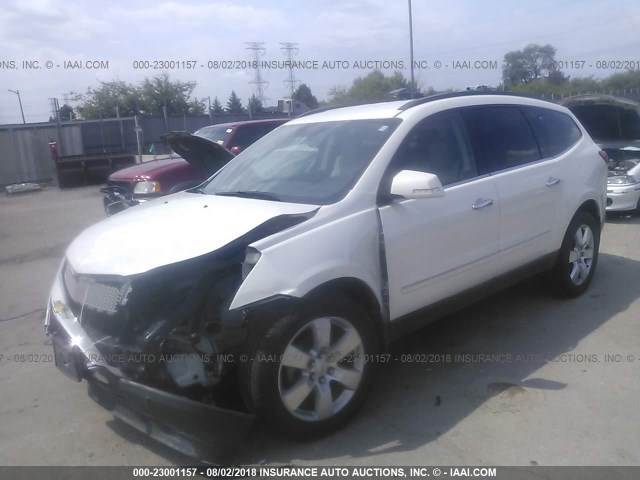 1GNKVLED6CJ129020 - 2012 CHEVROLET TRAVERSE LTZ WHITE photo 2