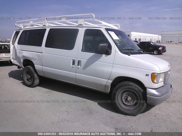 1FBSS31S8YHB72122 - 2000 FORD ECONOLINE E350 SUPER DUTY WAGON WHITE photo 1