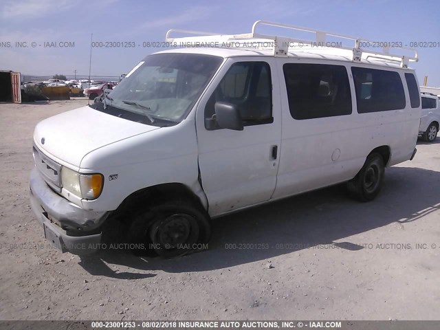 1FBSS31S8YHB72122 - 2000 FORD ECONOLINE E350 SUPER DUTY WAGON WHITE photo 2