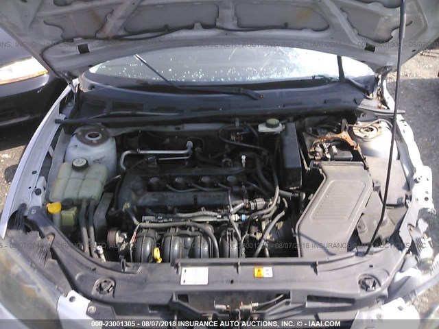 JM1BK12F041136414 - 2004 MAZDA 3 I SILVER photo 10