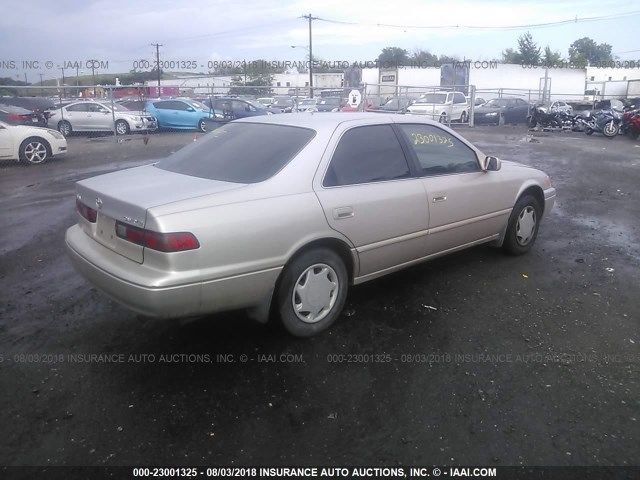 4T1BG22K9XU567935 - 1999 TOYOTA CAMRY CE/LE/XLE 棕色 照片 4