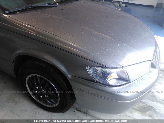 4T1BG22K6VU100257 - 1997 TOYOTA CAMRY CE/LE/XLE ნაცრისფერი ფოტო 6