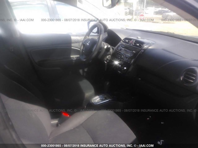 ML32F3FJ8HHF15503 - 2017 MITSUBISHI MIRAGE G4 ES ვერცხლისფერი ფოტო 5