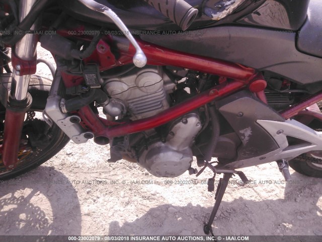 JKAEXEA116A001709 - 2006 KAWASAKI EX650 A6F RED photo 9
