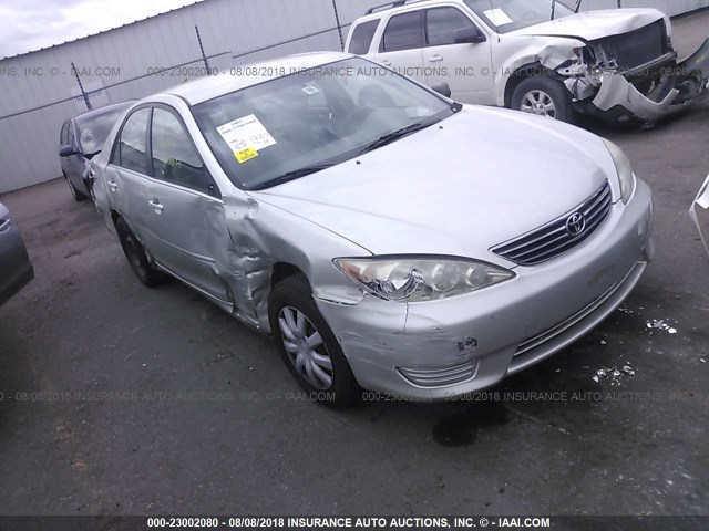 JTDBE32K653027297 - 2005 TOYOTA CAMRY LE/XLE/SE Gümüş foto 1