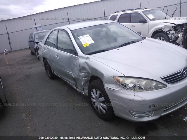 JTDBE32K653027297 - 2005 TOYOTA CAMRY LE/XLE/SE Gümüş foto 6