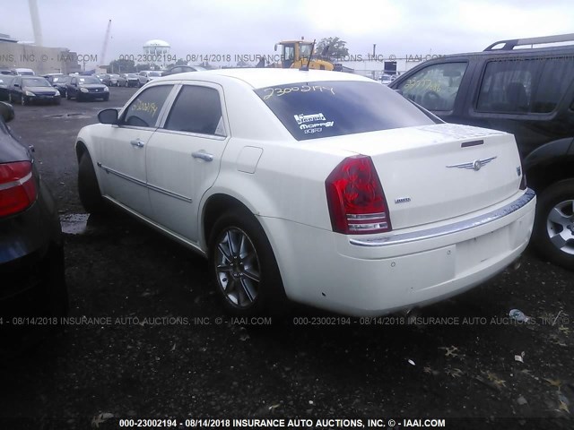 2C3LK63H08H179549 - 2008 CHRYSLER 300C WHITE photo 3