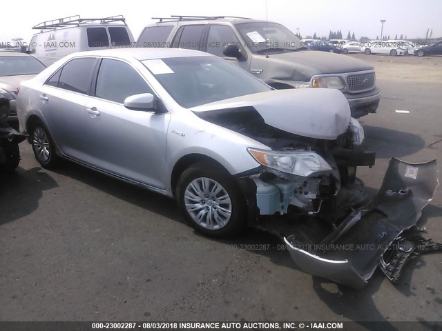 4T1BD1FK0EU098356 - 2014 TOYOTA CAMRY HYBRID/LE/XLE 银色 照片 1