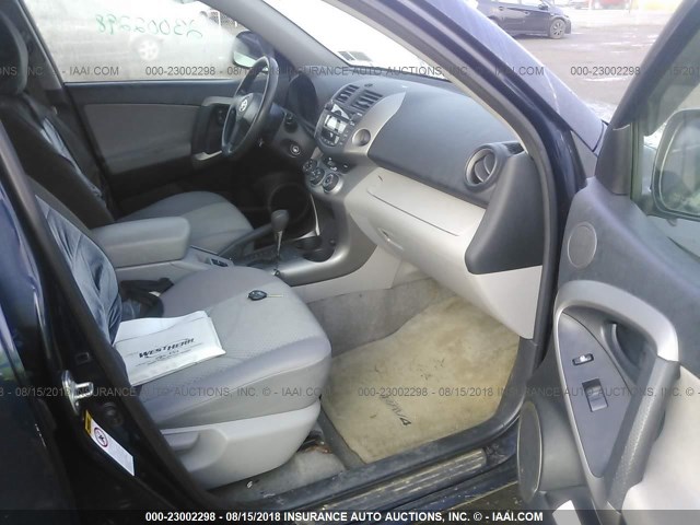 JTMBD33V465000522 - 2006 TOYOTA RAV4 ლურჯი ფოტო 5