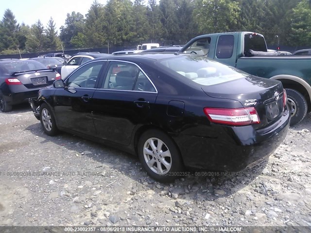 4T1BF3EK1BU154033 - 2011 TOYOTA CAMRY SE/LE/XLE შავი ფოტო 3