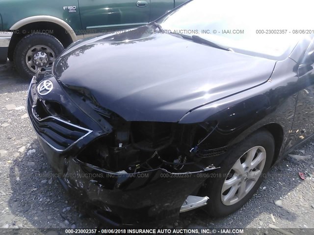 4T1BF3EK1BU154033 - 2011 TOYOTA CAMRY SE/LE/XLE შავი ფოტო 6