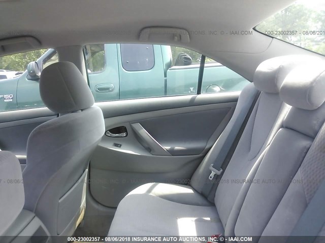 4T1BF3EK1BU154033 - 2011 TOYOTA CAMRY SE/LE/XLE შავი ფოტო 8