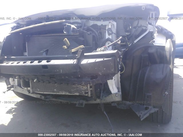 3N1CE2CP5HL365746 - 2017 NISSAN VERSA NOTE S/S PLUS/SV/SL/SR WHITE photo 6