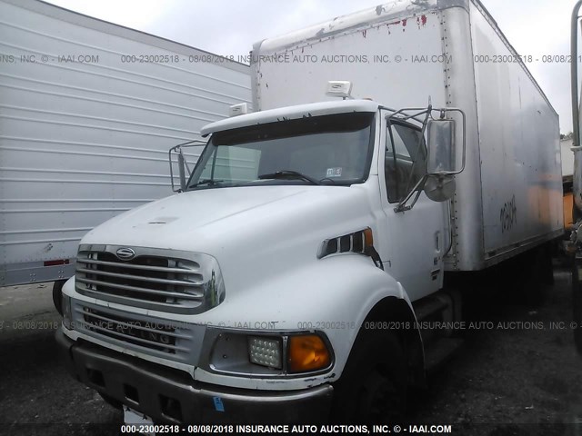 2FZACFCS54AN18405 - 2004 STERLING TRUCK ACTERRA WHITE photo 2