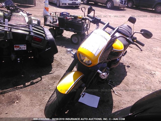 JS1VY53A7E2100232 - 2014 SUZUKI VZR1800 YELLOW photo 2