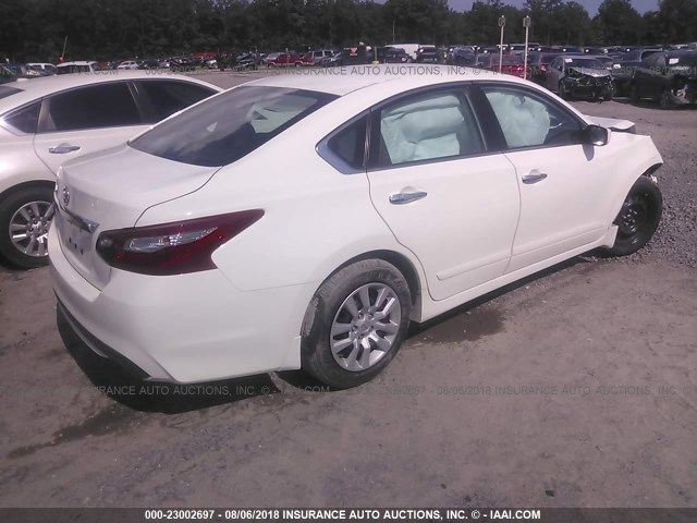 1N4AL3AP4JC155486 - 2018 NISSAN ALTIMA 2.5/S/SV/SL/SR WHITE photo 4