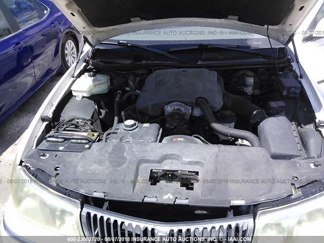 1LNHM81W21Y724196 - 2001 LINCOLN TOWN CAR EXECUTIVE Белый фото 10