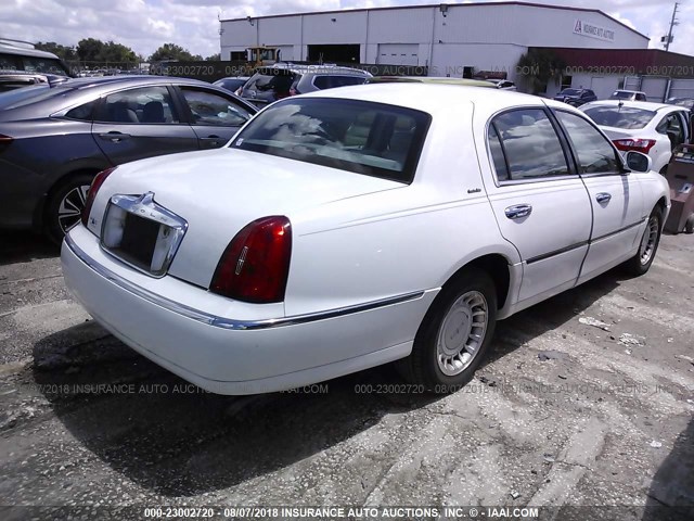 1LNHM81W21Y724196 - 2001 LINCOLN TOWN CAR EXECUTIVE Белый фото 4