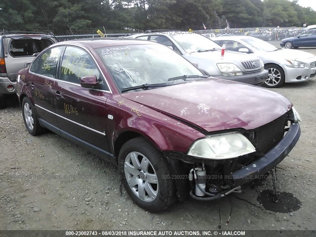 WVWRH63B22P246588 - 2002 VOLKSWAGEN PASSAT GLX RED photo 1