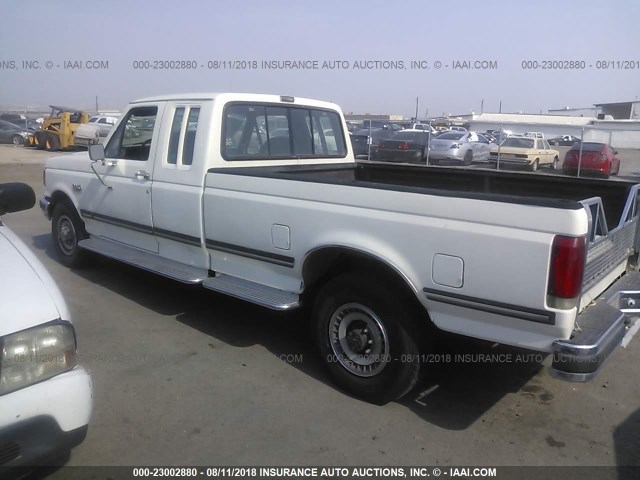 1FTHX25G3KKA39351 - 1989 FORD F250 WHITE photo 3