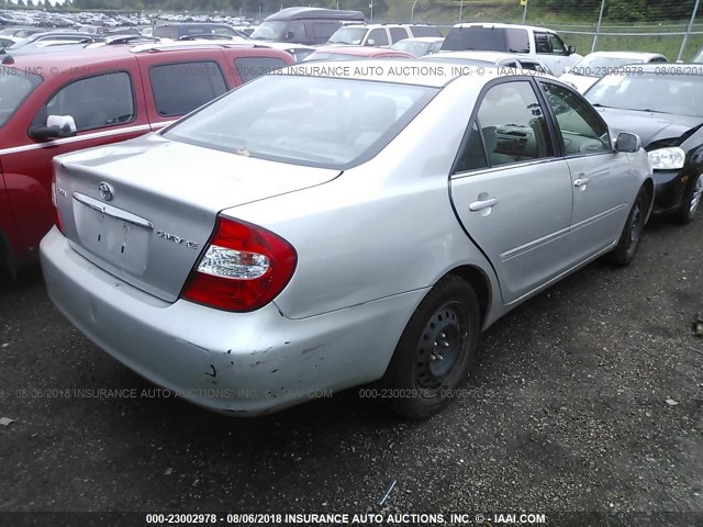 4T1BE32K14U901950 - 2004 TOYOTA CAMRY LE/XLE/SE SILVER photo 4