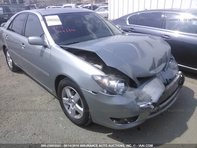 4T1BE30K75U601821 - 2005 TOYOTA CAMRY LE/XLE/SE Boz foto 1